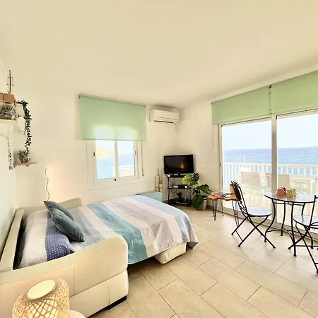 In Near Canyelles Apartman