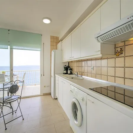 Apartman In Near Canyelles *