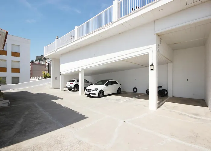 Appartement In Near Canyelles
