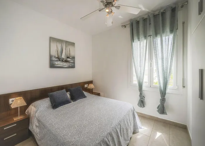 Appartement In Near Canyelles *