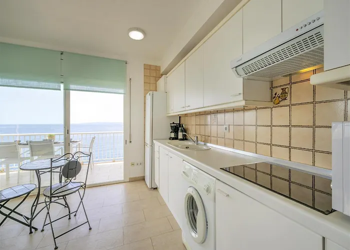 Appartement In Near Canyelles *
